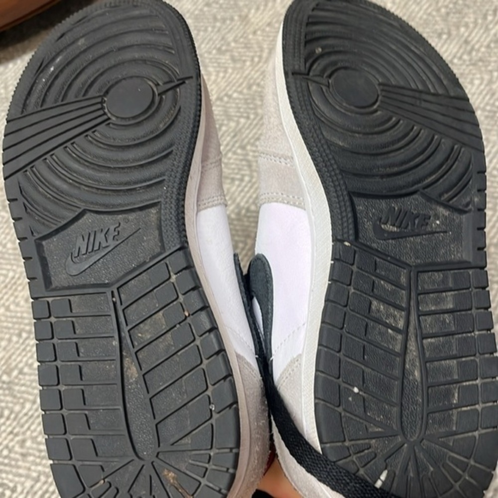 Nike Air Jordan 1 Retro‎ High youth size 6 light smoke gray - Picture 7 of 7